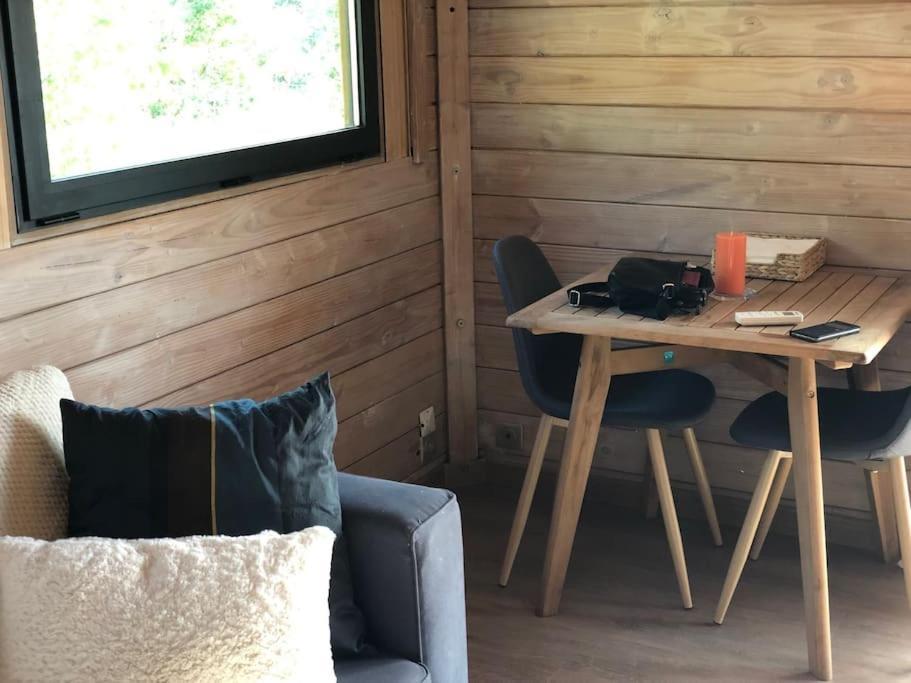 Chalet Bois Cosy Avec Piscine Aix Nature 엑상프로방스 외부 사진