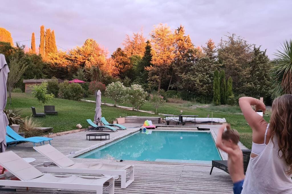 Chalet Bois Cosy Avec Piscine Aix Nature 엑상프로방스 외부 사진